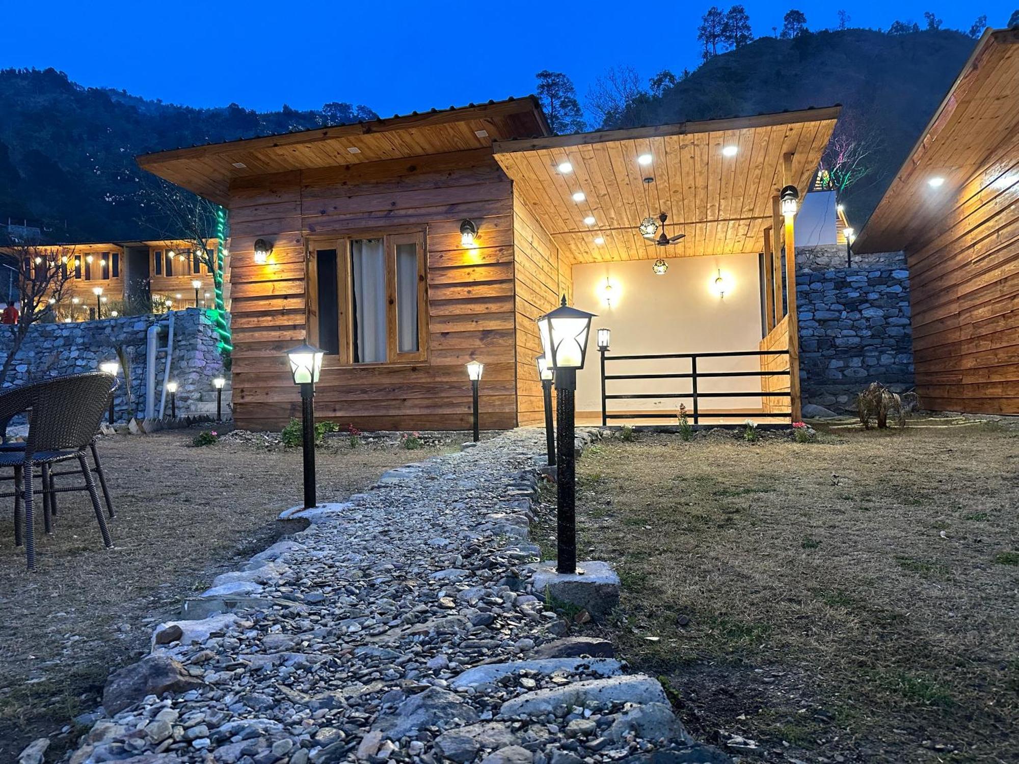Cabana Riverside Resort - Kainchi Dham Nainital Exterior foto