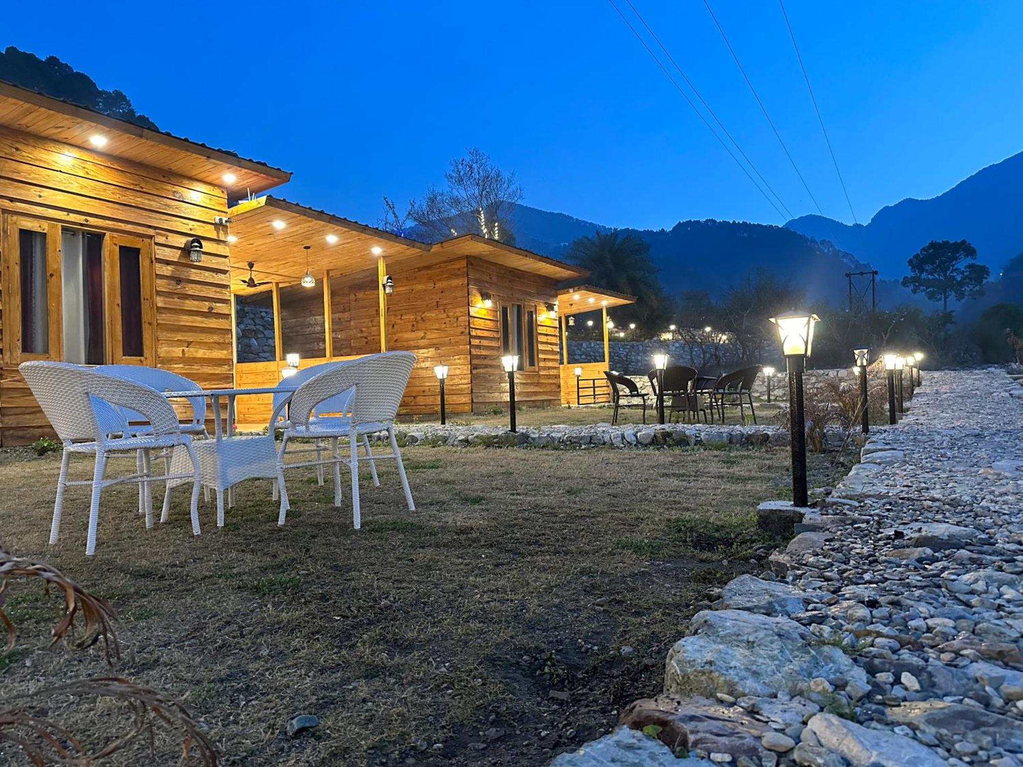 Cabana Riverside Resort - Kainchi Dham Nainital Exterior foto