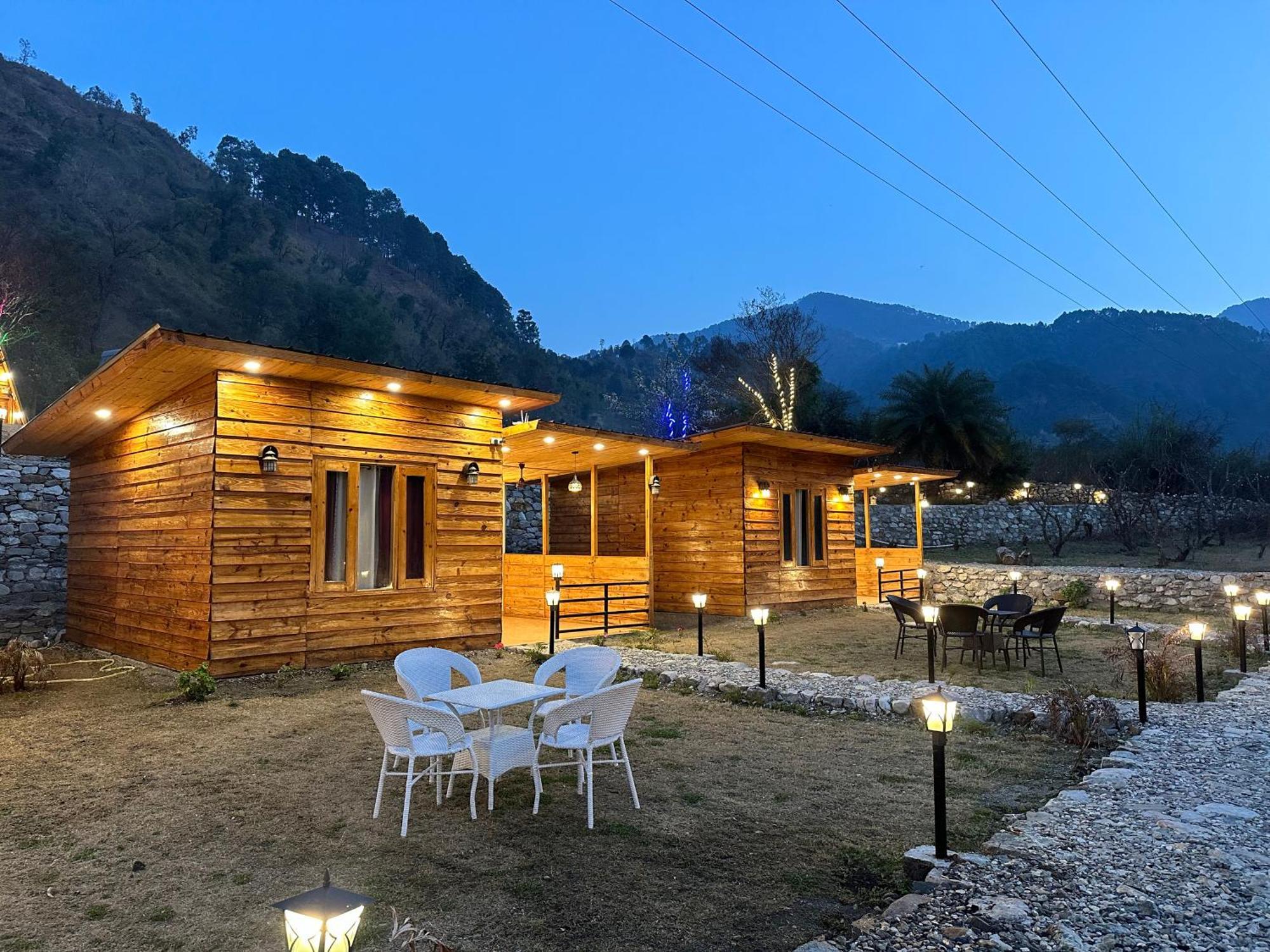 Cabana Riverside Resort - Kainchi Dham Nainital Exterior foto